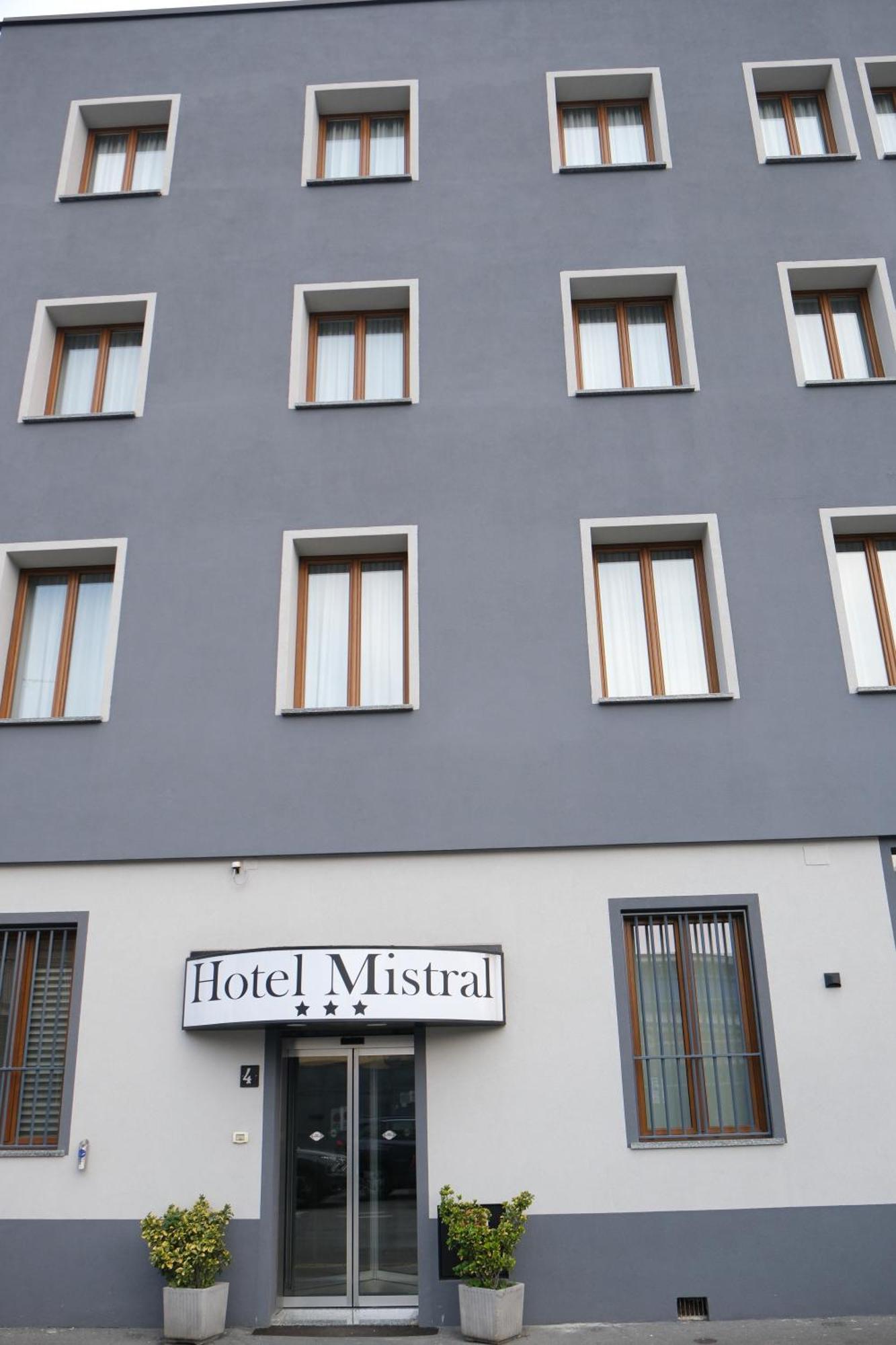 Hotel Mistral Milan Exterior photo