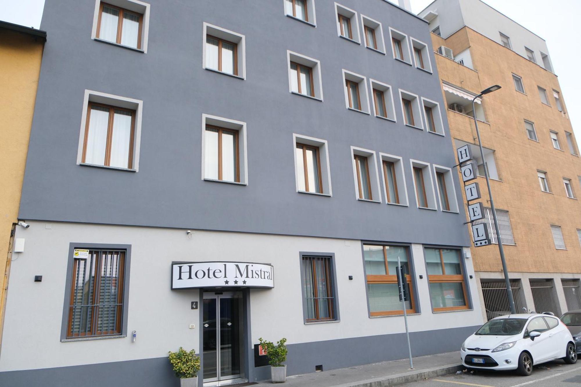 Hotel Mistral Milan Exterior photo