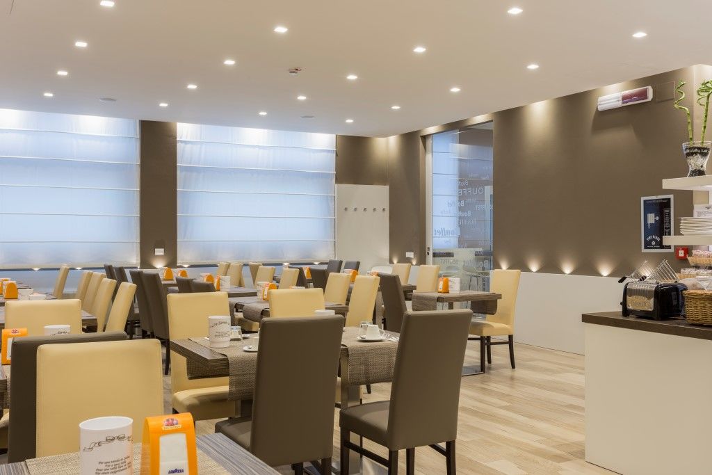 Hotel Mistral Milan Exterior photo